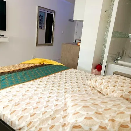 Centre Meuble Avec Jacuzzi Bron