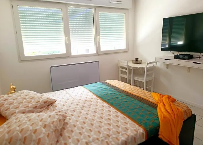 Centre Meuble Avec Jacuzzi شقة بْرو